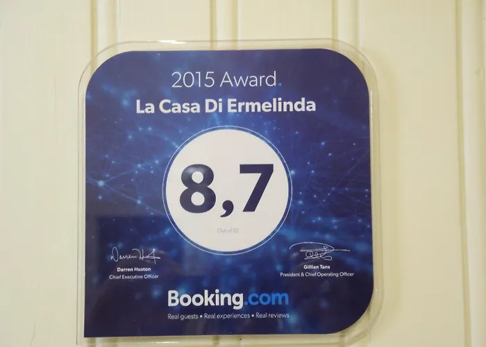 לינה וארוחת בוקר La Casa Di Ermelinda