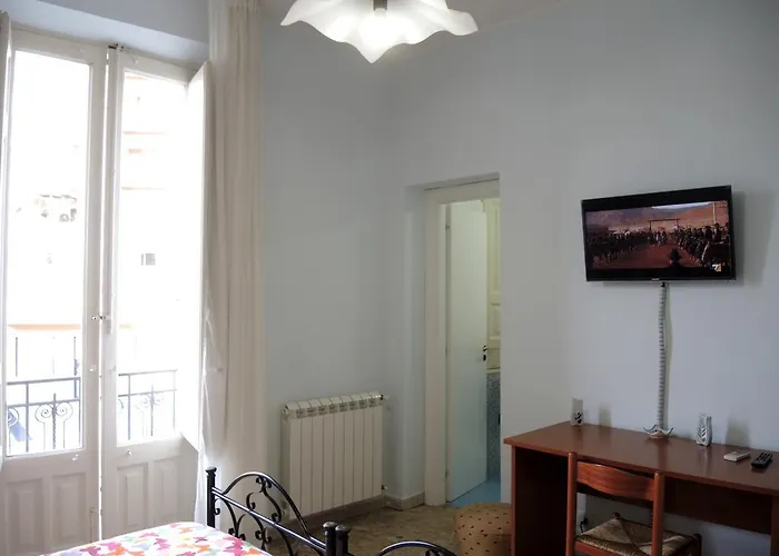 לינה וארוחת בוקר La Casa Di Ermelinda