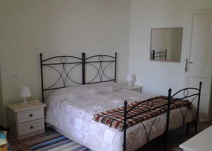 לינה וארוחת בוקר La Casa Di Ermelinda