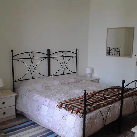 فندق مبيت وإفطار La Casa Di Ermelinda